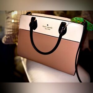 Brand new- never used
Kate Spade Classic Satchel Bag